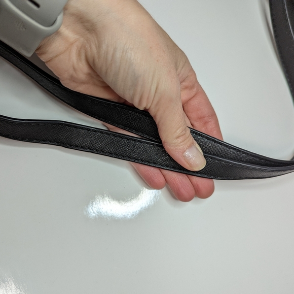 Authentic Disney Parks Minnie Mouse Purse with Bow Tie and Polka Dots - Picture 13 of 14